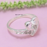 Nhẫn Bạc Nữ Trơn Thiết Kế Hình Trái Tim Đính Đá N2408260019