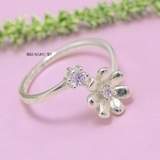 Nhẫn Bạc Nữ Thiết Kế Hình Bông Hoa Đính Đá N2409020085