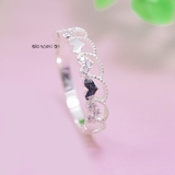 Nhẫn Bạc Nữ Trơn Thiết Kế Hình Trái Tim Đính Đá N2408260057