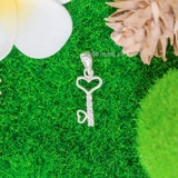 Mặt Dây Chuyền Bạc Nữ Hình Chiếc Chìa Khóa Nhỏ Xinh M2412170055