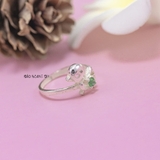 Nhẫn Bạc Trẻ Em Hình Con Vịt Gắn Đá Xanh Ngọc N2409030059