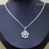 Mặt Dây Chuyền Bạc Nữ Hoa 6 Cánh Trơn Đá Sáng Lấp Lánh M2412170059