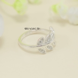Nhẫn Bạc Nữ Thiết Kế Hình Chiếc Lá Đính Đá Sang Trọng N2409020055