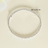 Vòng tay bạc trẻ em bản dẹt mặt vòng thiết kế xoắn thừng hoạ tiết khắc rãnh V2412110002