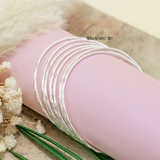 Vòng tay bạc nữ dạng vòng tuần bản mảnh hoạ tiết khắc lá liễu V2409160002