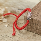 Vòng Tay Dây Đỏ Charm Tỳ Hưu V2409160015