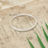 Vòng tay trẻ em hoạ tiết khắc tiêu điểm xen kẻ hình tròn V2409090054