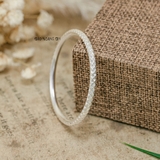 Vòng tay trẻ em thiết kế khắc các hình thoi đan xen V2409090050