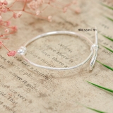 Vòng tay bạc cho bé gái mặt vòng hình nơ V2409110001