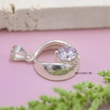 Mặt Dây Chuyền Bạc Nữ S925 Trơn Gắn Đá Sang Trọng M2409210038