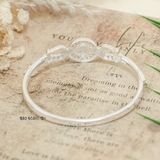 Vòng tay bạc nữ mặt vòng thiết kế đường tròn đính đá trắng trong đường tròn hình tơ nhện V2409050035