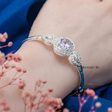 Vòng tay bạc nữ thiết kế mặt dạng đồng hồ đính đá trắng lớn kết hợp viền đính đá nhỏ V2409040011
