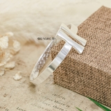 Vòng tay bạc nữ mặt vòng hình chữ H cách điệu V2409090010