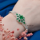 Vòng tay bạc nữ mặt vòng đính đá hình hoa hướng dương đính đá xanh lá cây vô cung sang trọng V2409050047