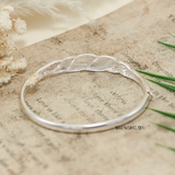 Vòng tay bạc nữ mặt vòng hình lá xếp xen kẽ lượn sóng mềm mại V2409050025