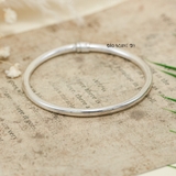 Vòng tay bạc nữ thiết kế vòng trơn đơn giản dễ đeo V2409090038