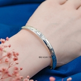 Vòng tay bạc nữ bản dẹt mặt vòng khắc hoa sen, cỏ 3 là và hình lá V2409130018