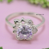 Nhẫn Bạc Nữ Hình Bông Hoa Gắn Đá Sang Trọng N2408310050
