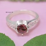 Nhẫn Bạc Nữ Phong Thủy Đá Đỏ N2409040105
