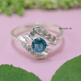 Nhẫn Bạc Nữ Phong Thủy Đá Xanh Dương N2409060001