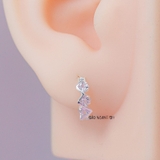 Bông Tai Bạc Cho Bé S925 Kiểu Bật Một Hàng Đá 4 Viên Ziczac Xinh Xắn H2410280056