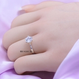 Nhẫn Bạc Nữ Trơn Đính Đá Sang Trọng  N2409010076