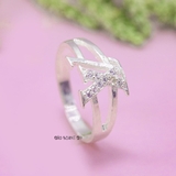 Nhẫn Bạc Nữ Trơn Ít Đá Thiết Kế Logo LV N2408250054