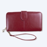 Ví dài cầm tay LIP Wallet