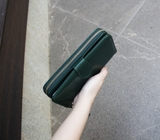 Ví dài cầm tay LIP Wallet