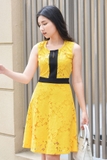 Flowering Mixed Black Yellow Sleeveless Dress