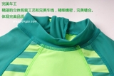 Bộ bơi xanh khủng long, kèm mũ che gáy