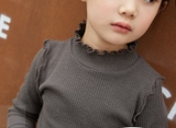 Áo thun kẻ tăm cổ 3 phân, màu đen xám