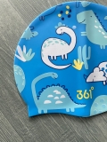 Mũ bơi trẻ em khủng long màu Xanh 361 (3-10 tuổi)