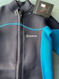 Bộ bơi giữ nhiệt KLEYOU dài tay, dáng rời, màu đen xanh, vải dày 2.5mm -R002
