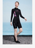 Bộ bơi giữ nhiệt nữ, dáng dài tay quần ngắn, màu đen hồng, vải 1.5mm Dive & Sail