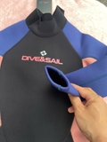Bộ bơi giữ nhiệt bé gái, màu đen hồng, dài tay dáng liền, vải dày 2.5mm, Dive & Sail