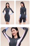 Bộ bơi nữ chống nắng, dài tay màu xám,  tay xanh, vải kháng Clo, UPF 50+, 361