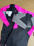 Bộ bơi giữ nhiệt bé gái dài tay, đen tay xám, vải dày 2.5mm, Dive & Sail