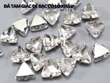 Túi 5 hạt đá tam giác đế bạc 18mm