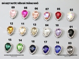 Đá giọt nước viền đá trắng nhỏ đế trắng có lỗ khâu