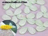 Lá nhựa cổ điển có lỗ treo