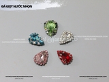 Đá giọt nước nhọn viền đá nhỏ cùng màu 8*13mm