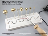 Giá để bộ dụng cụ nhiệt hoa