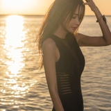 Bộ bơi liền one-piece Hàn Quốc màu đen, cổ lưới, kín đáo sexy