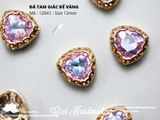 Đá tam giác đế hoa văn vàng