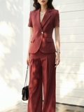 Áo Blazer Nữ Rissa Ngắn Tay Kẻ Sọc