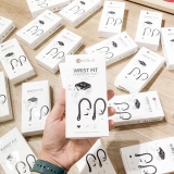 Móc giữ tai nghe Airpods Pro chính hãng Coteetci