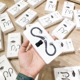 Móc giữ tai nghe Airpods Pro chính hãng Coteetci