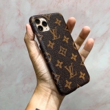 Ốp lưng da LV MONOGRAM