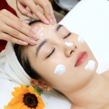 Điều trị trẻ hóa